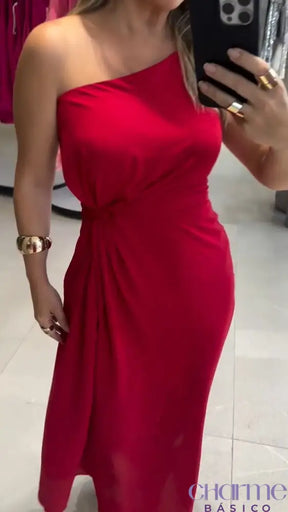 Vestido Longo Serena – Elegância Minimalista e Sofisticada!