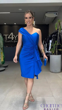 Vestido Midi Audrey – Elegância e Sensualidade na Medida Certa!