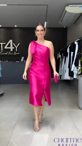 Vestido Midi Elegance – O Luxo em Cada Detalhe