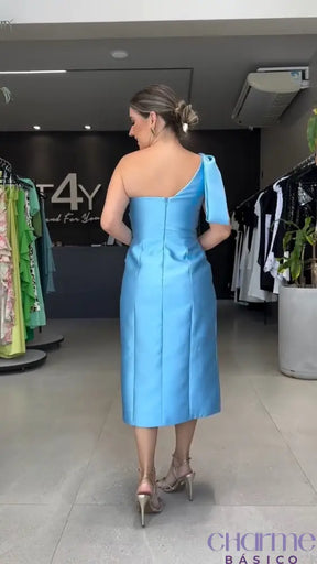Vestido Midi Elegance – O Luxo em Cada Detalhe