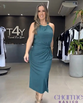 Vestido Midi Sophia – Elegância e Sofisticação em Cada Detalhe!