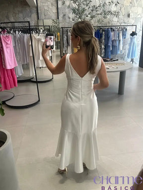 Vestido Royal Elegance – A Escolha Perfeita para Brilhar!